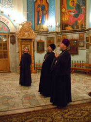 Встреча Архиепископа Анастасия в Боровецкой церкви. Увеличить изображение. Размер файла: 125,26 Kb [600X800]