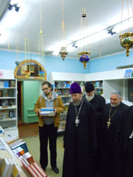 Встреча Архиепископа Анастасия в Боровецкой церкви. Увеличить изображение. Размер файла: 99,98 Kb [600X800]