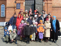 Воскресная школа храма Серафима Саровского в гостях у школы Боровецкой церкви.