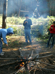 Дети Воскресной школы на прогулке в лесу. Увеличить изображение. Размер файла: 233,54 Kb [600X800]