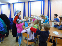 Пасхальная викторина в детской воскресеной школе. Увеличить изображение. Размер файла: 144,58 Kb [800X600]