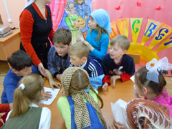 Пасхальная викторина в детской воскресеной школе. Увеличить изображение. Размер файла: 150,2 Kb [800X600]