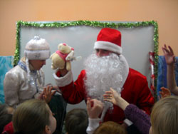 Рождественский праздник для детей в Боровецкой церкви. Увеличить изображение. Размер файла: 92,1 Kb [800X600]