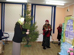Рождественские елки в Боровецкой церкви. Увеличить изображение. Размер файла: 141,47 Kb [800X600]