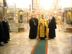Визит архиепископа Анастасия в Боровецкую церковь. Увеличить изображение. Размер файла: 95,35 Kb [800X600]