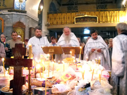 Заупокойные богослужения в Боровецкой церкви. Увеличить изображение. Размер файла: 179,07 Kb [800X600]