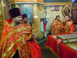 Пасхальная Заутреня в Боровецкой церкви. Увеличить изображение. Размер файла: 150,85 Kb [800X600]