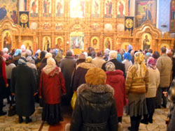 Новогодний молебен в Боровецкой церкви. Увеличить изображение. Размер файла: 145,6 Kb [800X600]
