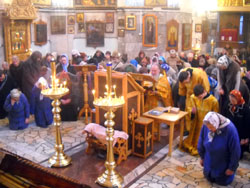 Новогодний молебен в Боровецкой церкви. Увеличить изображение. Размер файла: 147,69 Kb [800X600]