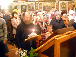 Богослужение в Боровецкой церкви в канун Рождества Христова. Увеличить изображение. Размер файла: 132,61 Kb [800X600]