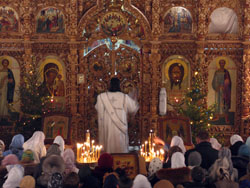 Праздничные Рождественские богослужения в Боровецкой церкви. Увеличить изображение. Размер файла: 177,05 Kb [800X600]