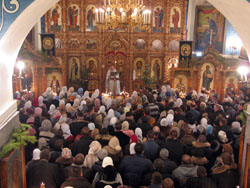 Праздничные Рождественские богослужения в Боровецкой церкви. Увеличить изображение. Размер файла: 178,4 Kb [800X600]