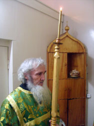 Божественная литургия в день святой блаженной Ксении Петебрургской. Увеличить изображение. Размер файла: 105,54 Kb [600X800]