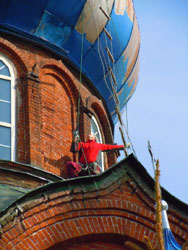 Реставрационные работы куполов Боровецкой церкви. Увеличить изображение. Размер файла: 151,64 Kb [600X800]