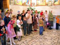 Молебен перед началом учения в детской воскресной школе.