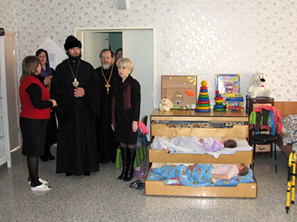 Епископ Мефодий посетил бугульминские социальные учреждения