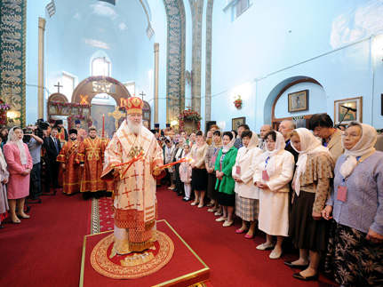 В день Радоницы Патриарх совершил богослужение в Покровском храме Харбина