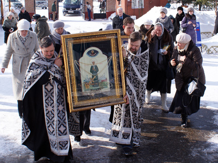 В Боровецкую церковь прибыли святыни