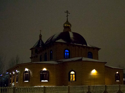Глава митрополии посетил казанский храм Рождества Христова