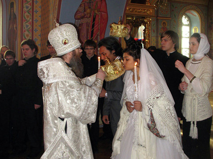 Пара из Пакистана не побоялась венчаться в России в 35-градусный мороз