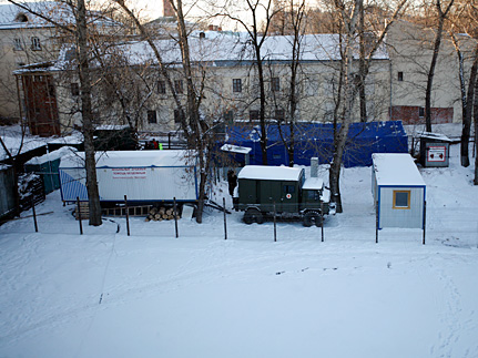 В зимнюю стужу бездомных спасает единственный в Москве пункт обогрева
