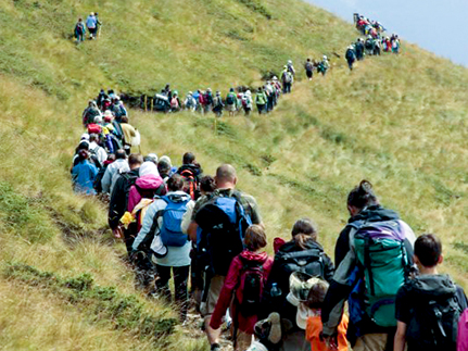 Крестный ход в 100 километров по горам завершился в Болгарии