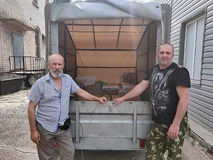 Казаки отправили гуманитарный груз на Донбасс