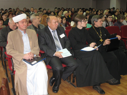 Духовенство приняло участие в городской конференции