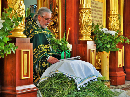 День Святой Троицы в храме прп. Серафима Саровского