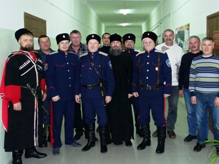 Челнинские казаки встретились с афганцами Менделеевска