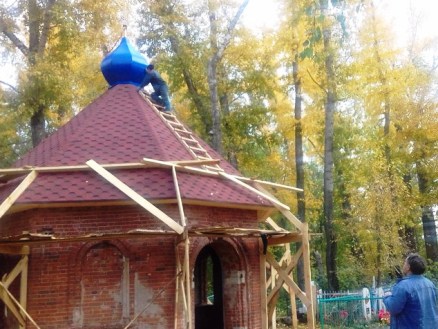 На часовне в селе Татарские Челны установили купол