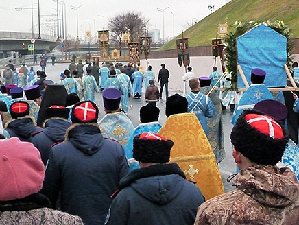 Челнинцы приняли участие в крестном ходе в Казани [+Видео]