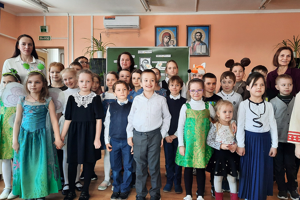 Литературный салон прошел в воскресной школе Боровецкого храма