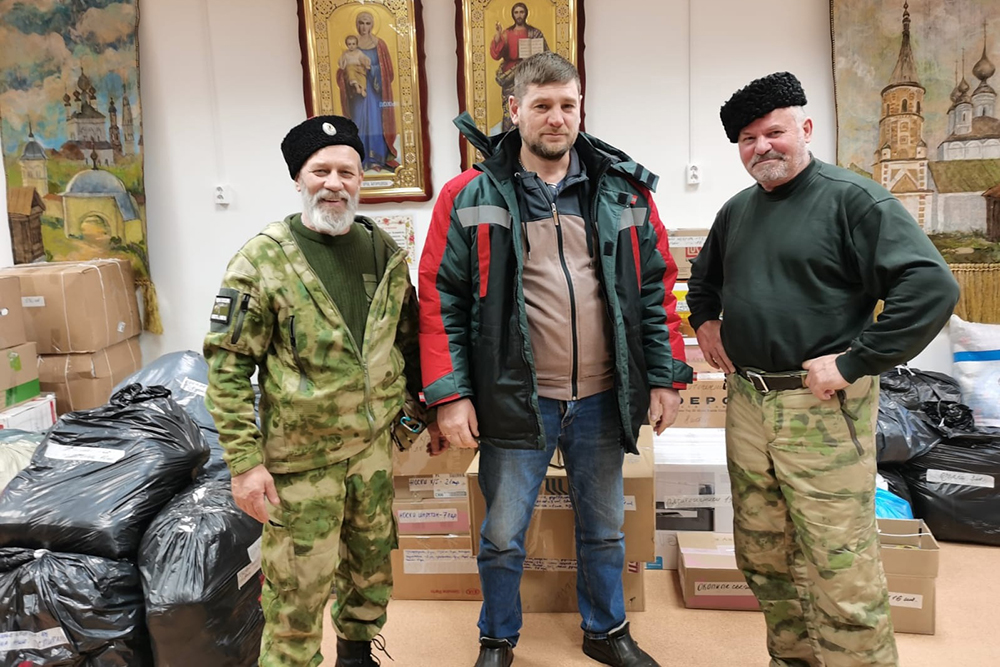 Казаки доставили гуманитарный груз, собранный социальным отделом Закамского благочиния