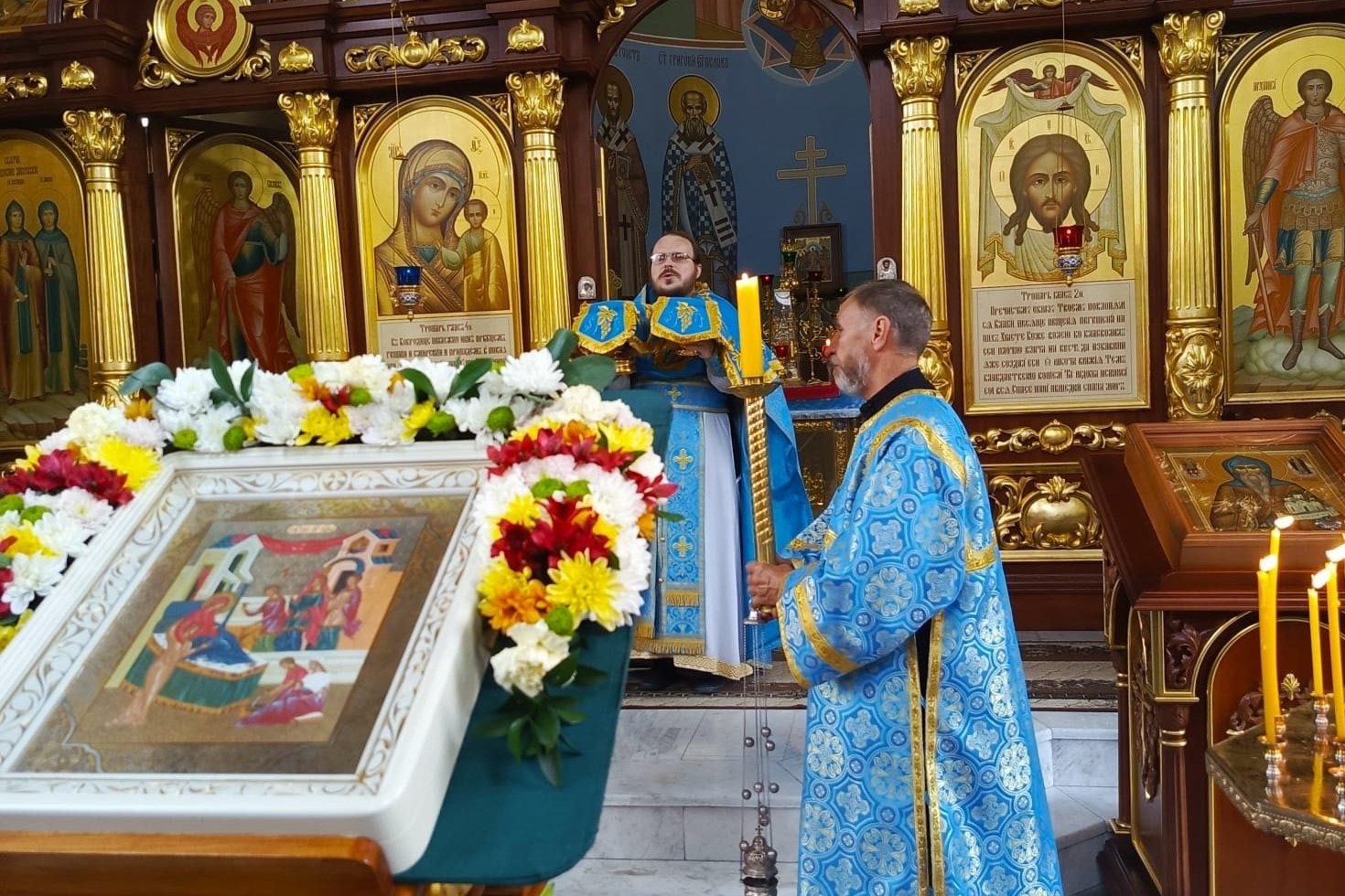 Матерь Света в песнех возвеличим