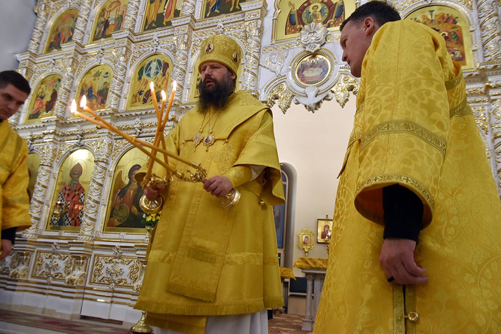 Епископ Гавриил совершил богослужения Недели 21-й по Пятидесятнице [+Видео]