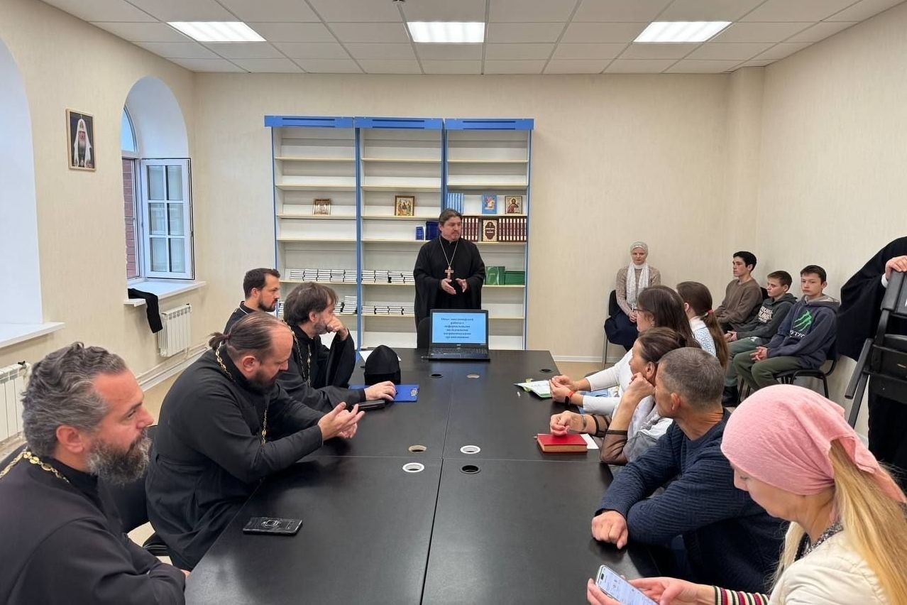 Секция «Миссионерское служение в XX-XXI веках: миссионерский опыт ответа на вызовы современности» прошла в Казани