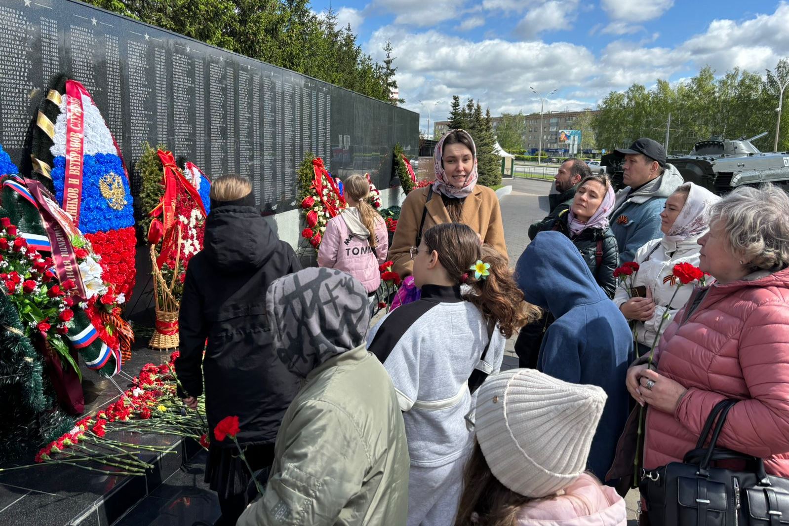 Памяти павших будьте достойны