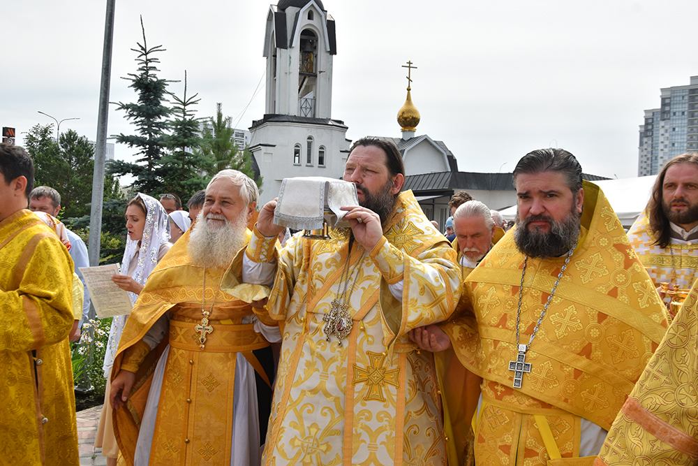 Епископ Гавриил совершил Великое освящение храма Всех Дивеевских святых [+Видео]
