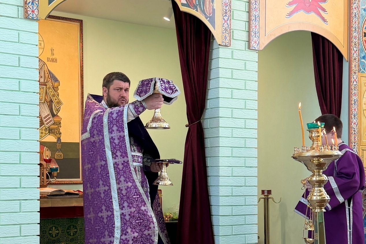 В Старой Матвеевке совершена Литургия Преждеосвященных Даров