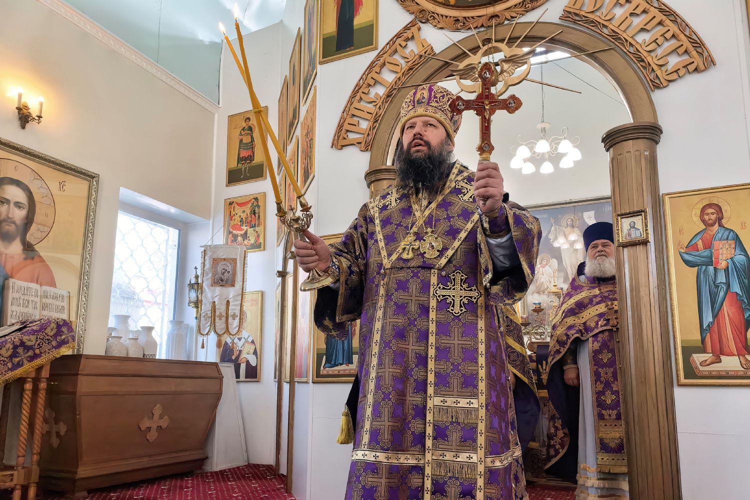 Епископ Гавриил совершил богослужения второй Великопостной родительской субботы