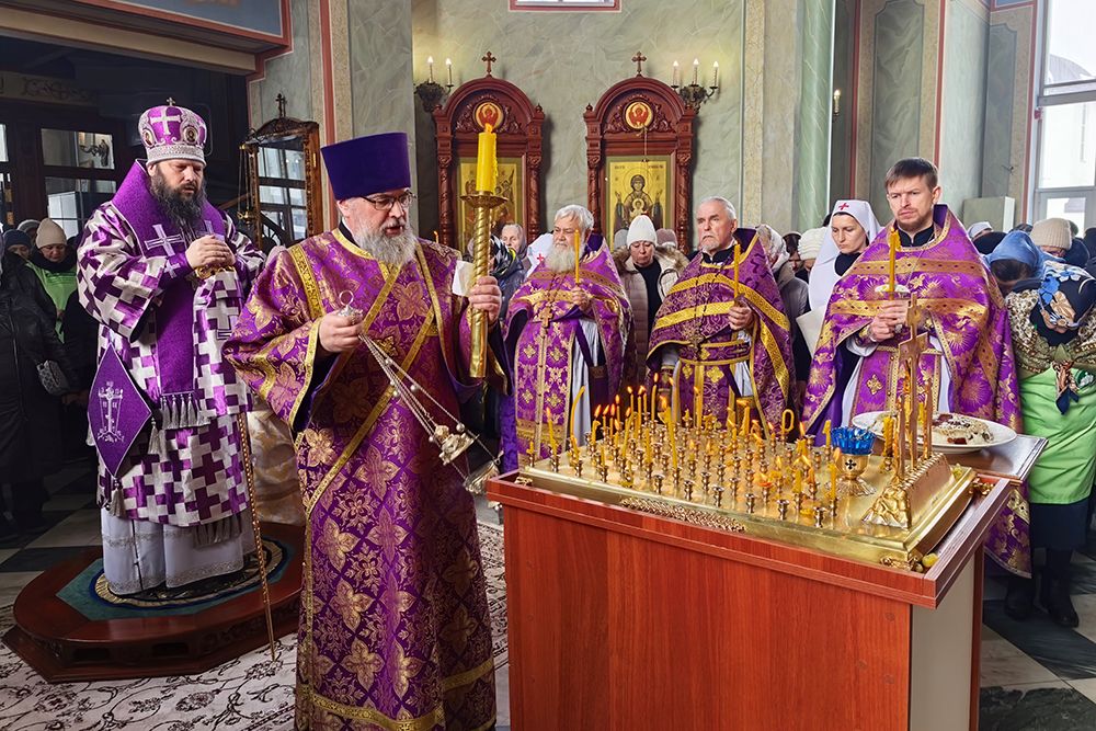 Епископ Гавриил совершил богослужения первой Великопостной родительской субботы [+Видео]