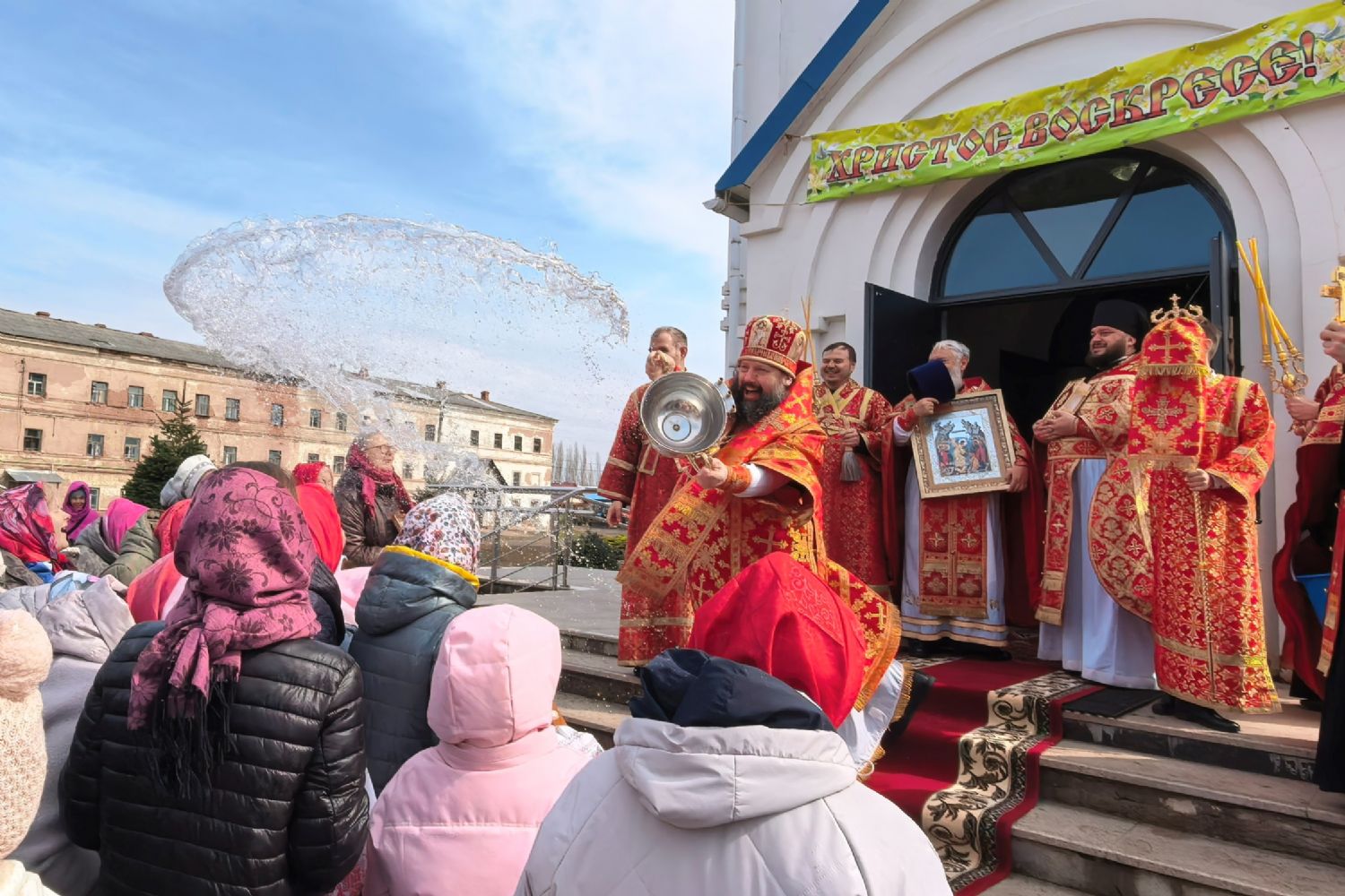 Во вторник Светлой седмицы епископ Гавриил совершил Литургию в Елабужском монастыре