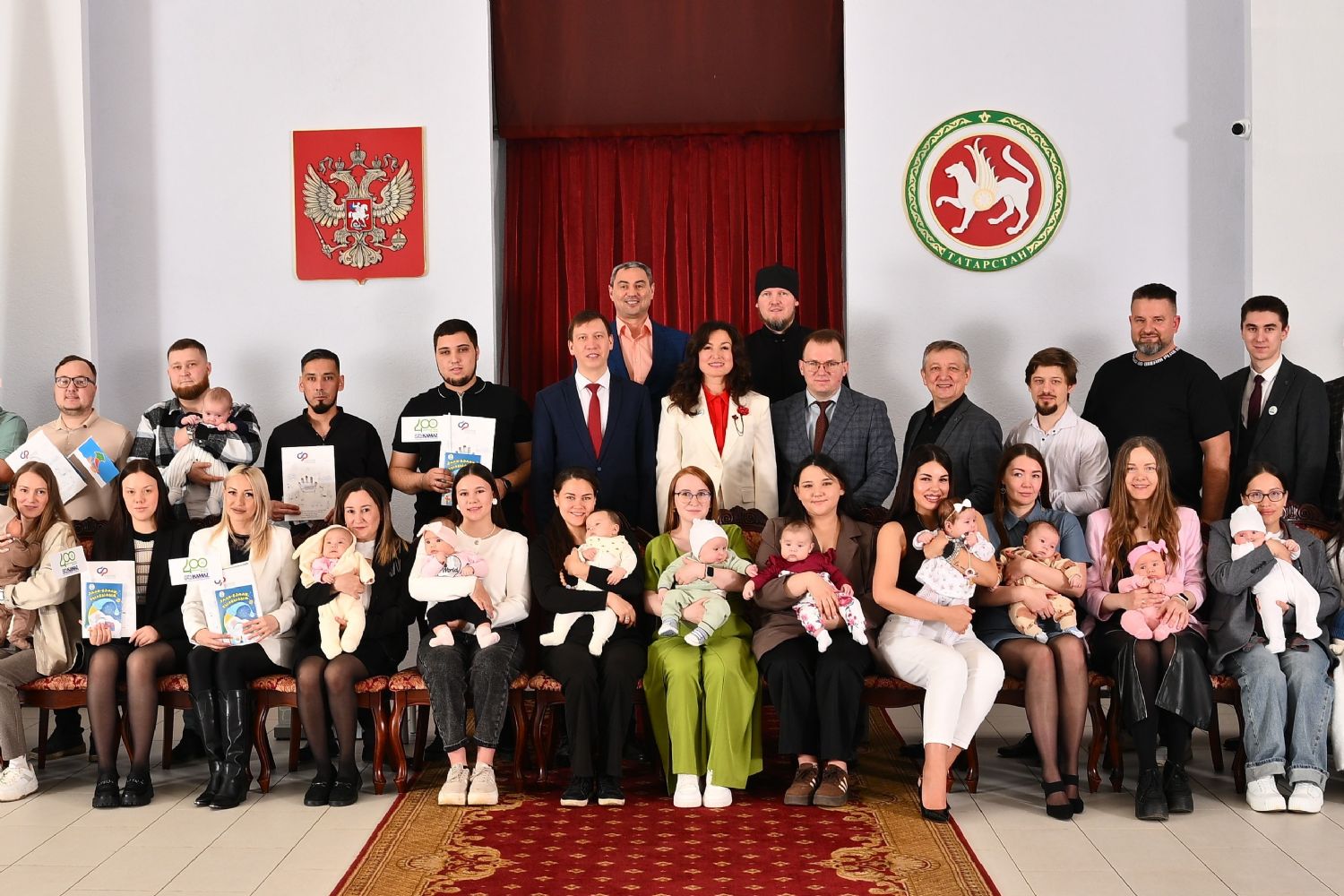 Круглый стол во Дворце торжеств