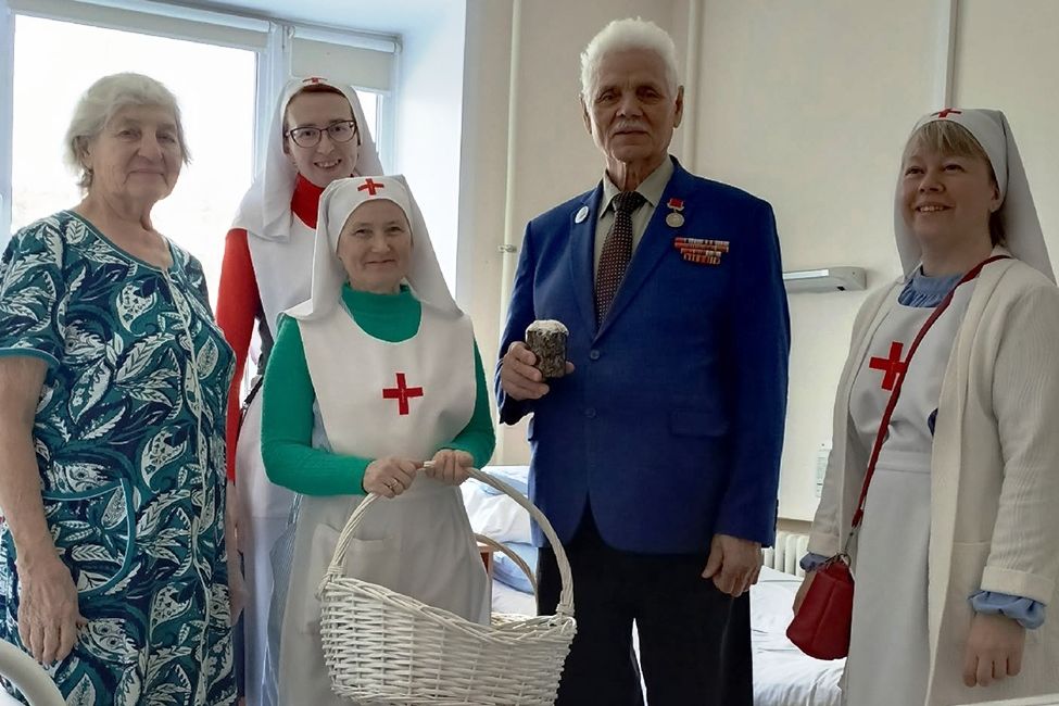 Нести пасхальную радость в мир