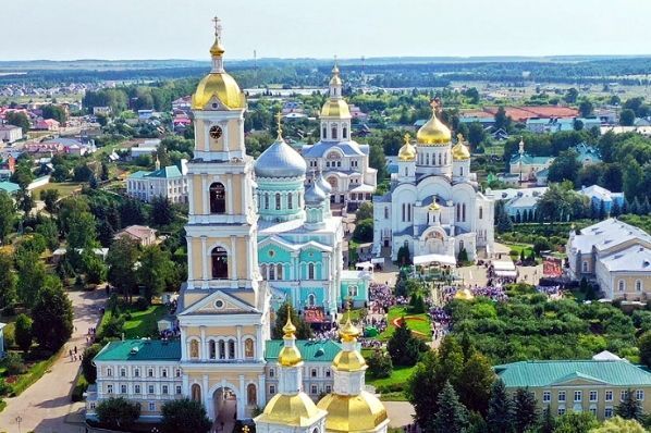 Приглашаем молодежь принять участие в Дивеевских торжествах