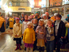 Причащение учащихся воскресной школы Боровецкого храма. Увеличить изображение. Размер файла: 461,01 Kb [800X600]