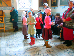 Причащение учащихся воскресной школы Боровецкого храма. Увеличить изображение. Размер файла: 460,49 Kb [800X600]