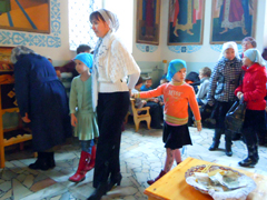 Причащение учащихся воскресной школы Боровецкого храма. Увеличить изображение. Размер файла: 430,1 Kb [800X600]