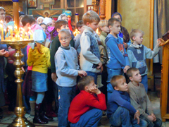 Причащение учащихся воскресной школы Боровецкого храма. Увеличить изображение. Размер файла: 480,43 Kb [800X600]
